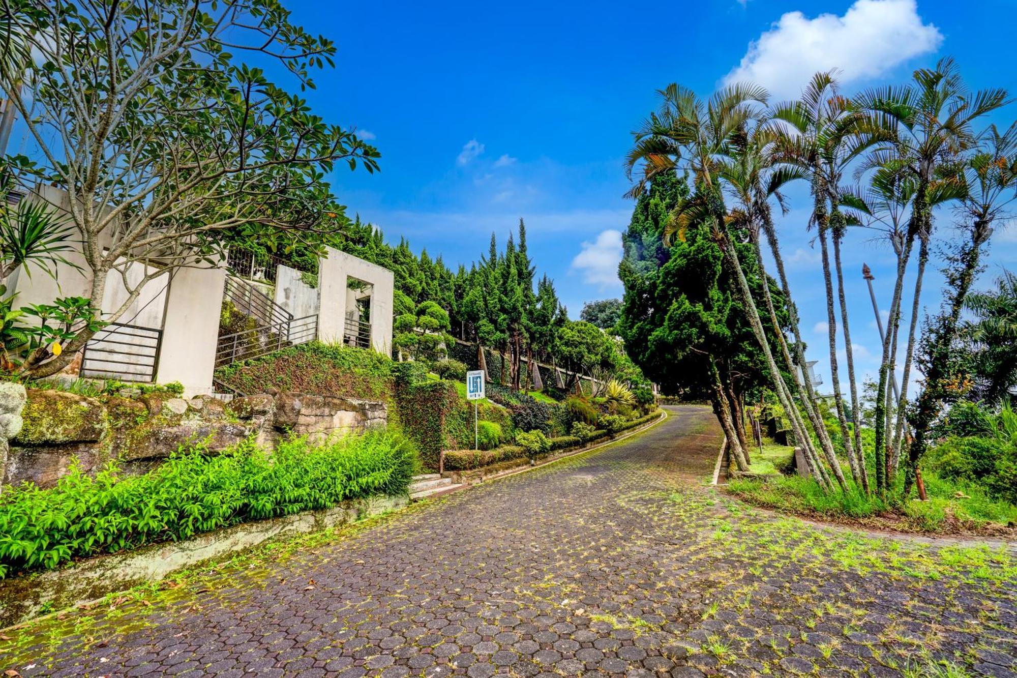 Collection O Lembang Near Dusun Bambu Formerly Hotel Bilique Bandung Exterior photo